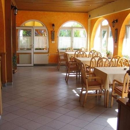 Sziget Hotel&Restaurant Tarjan Bagian luar foto