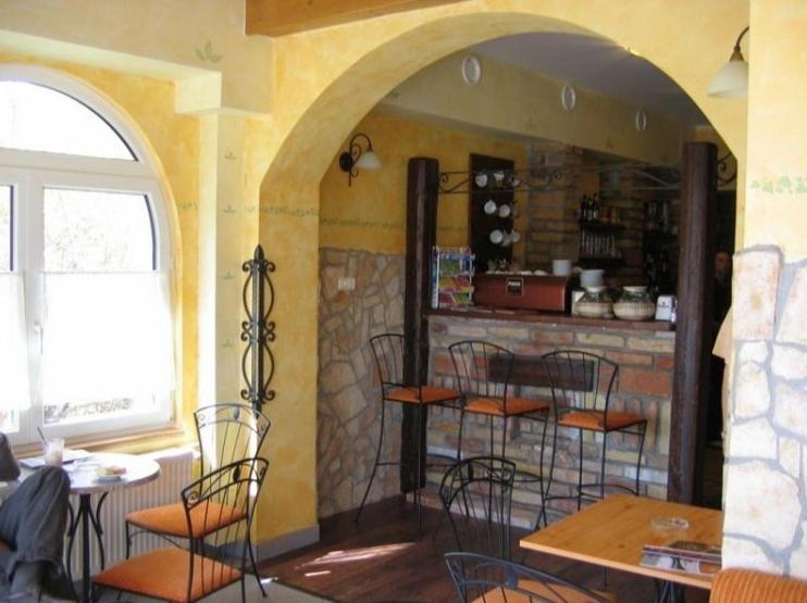 Sziget Hotel&Restaurant Tarjan Bagian luar foto